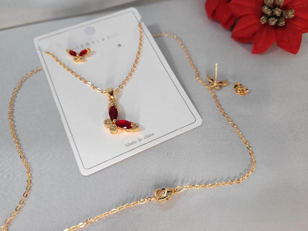 Attractive and beautiful Jewellery set